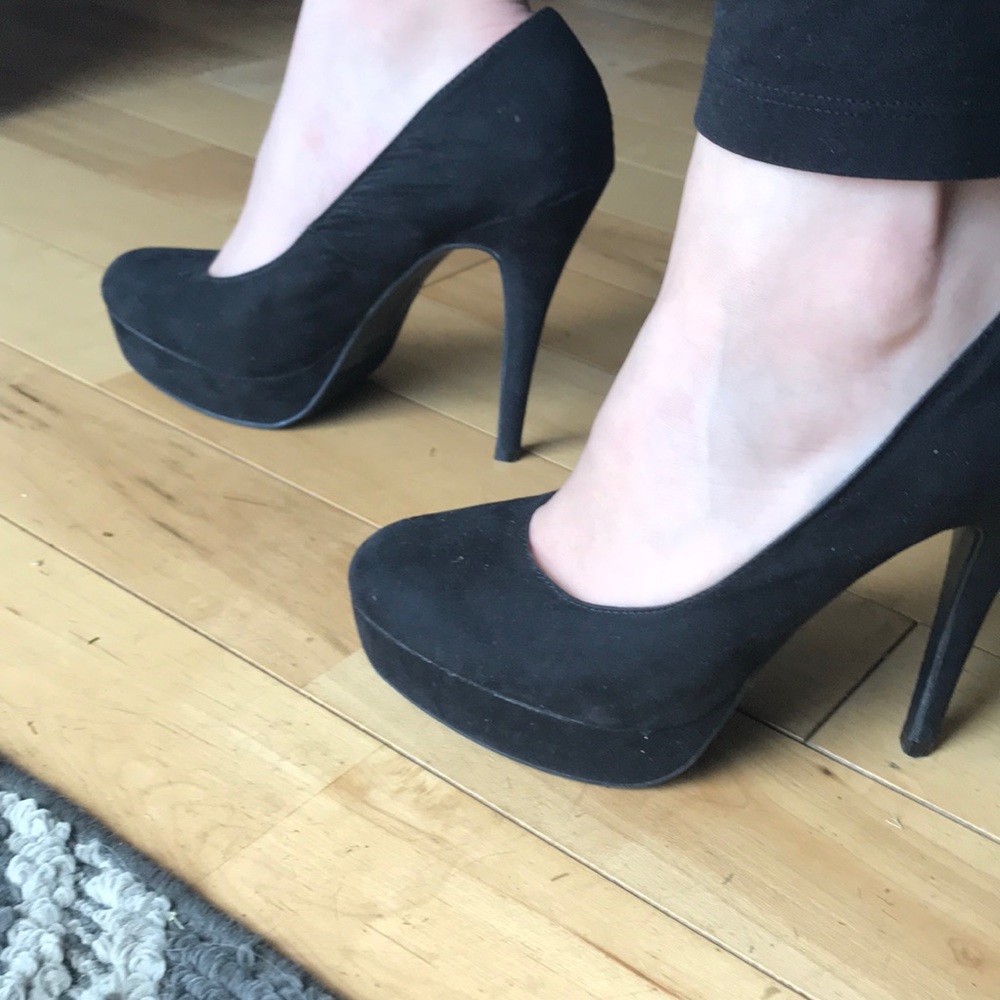 Black Lauren Conrad Pumps